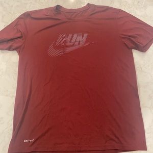 Men’s Large Maroon Nike Tshirt